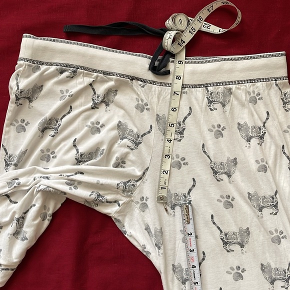 PJ Salvage Sz L Cuffed White & Black Cat Print Pajama Pants Only - Picture 12 of 13